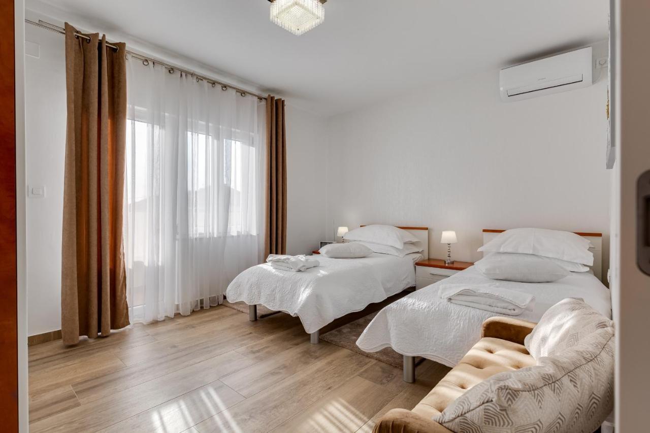 Elegant Two Bedroom Apartment 扎达尔 外观 照片
